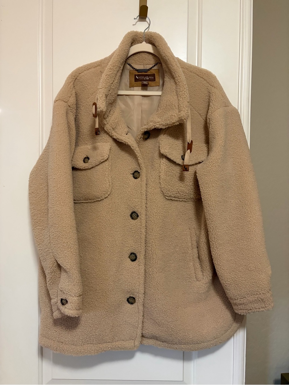 NWOT🧸🤎UGG Koolaburra Tan Taupe Teddy Bear Sherpa Button Down Jacket🤎🧸